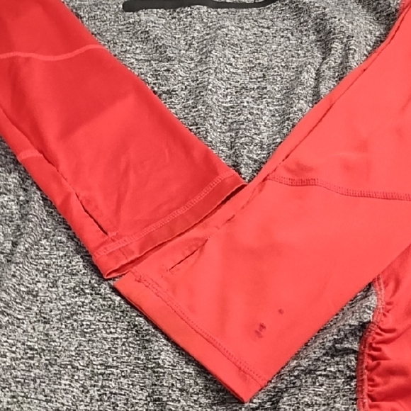 USD Univeristy of South Dakota Stretchy Performance Fabric Shirt Thumbholes - Picture 8 of 14